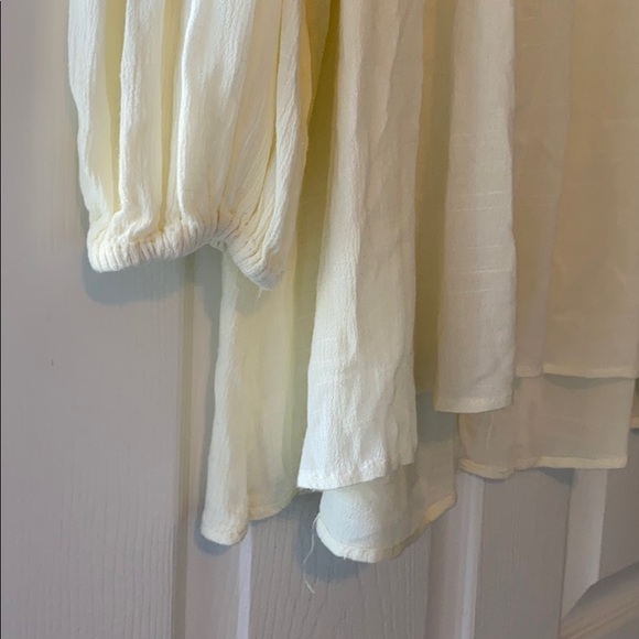 Beautiful lace peasant blouse - Picture 4 of 8